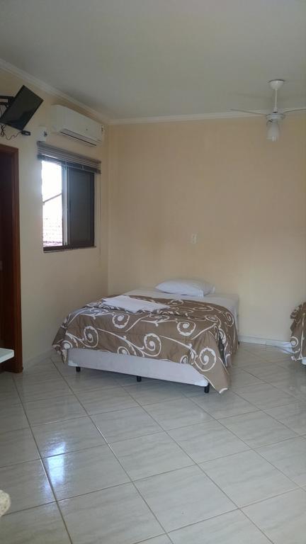 Aries Apart Hotel Bauru Phòng bức ảnh