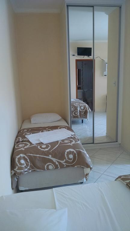Aries Apart Hotel Bauru Phòng bức ảnh